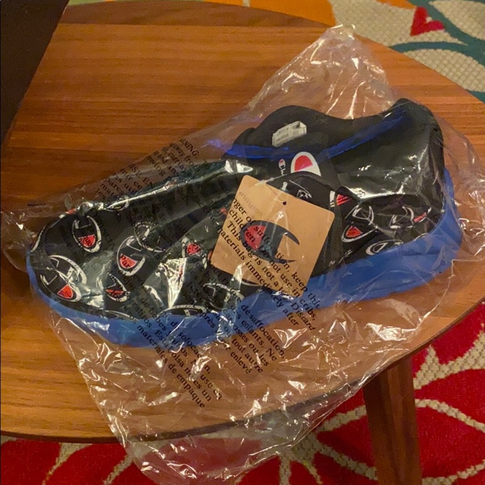 Champion Sneakers Size 10 Men US